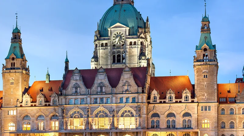 Neues Rathaus in Hannover am Maschteich